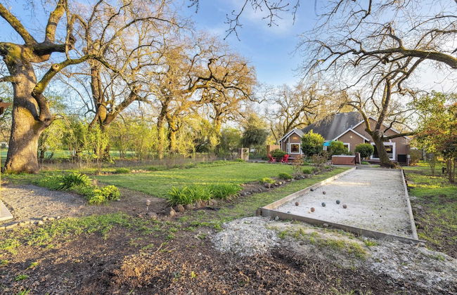 Valley of the Moon by Avantstay Tranquil Escape, Large Yard w/ Hot Tub & Fire Pit - Foto 4
