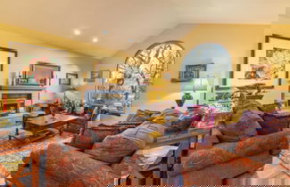 Photo 2 - Valley of the Moon by Avantstay Tranquil Escape, Large Yard w/ Hot Tub & Fire Pit