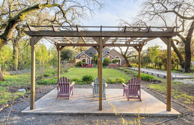 Valley of the Moon by Avantstay Tranquil Escape, Large Yard w/ Hot Tub & Fire Pit - Foto 6