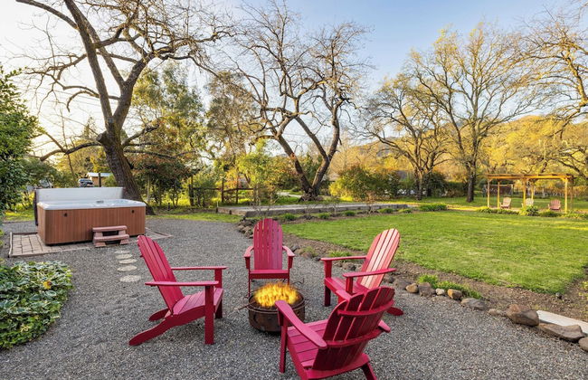 Valley of the Moon by Avantstay Tranquil Escape, Large Yard w/ Hot Tub & Fire Pit - Foto 45