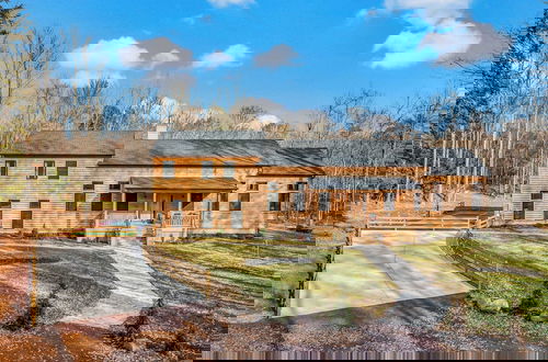 Foto 5 - Grand Timber by Avantstay Indoor Pool, Sports Court, Game Room, & More!