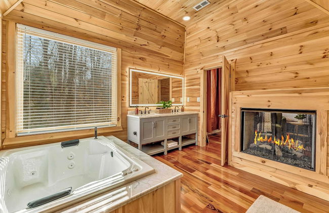 Grand Timber by Avantstay Indoor Pool, Sports Court, Game Room, & More! - Photo 49