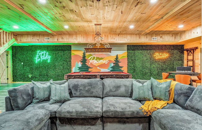 Grand Timber by Avantstay Indoor Pool, Sports Court, Game Room, & More! - Photo 36