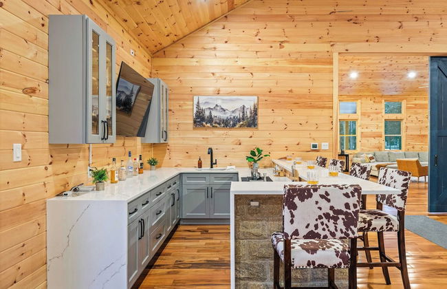 Grand Timber by Avantstay Indoor Pool, Sports Court, Game Room, & More! - Photo 30