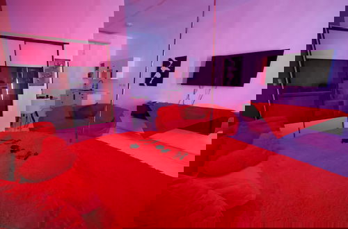Photo 2 - PÀRIS Honeymoon Suite