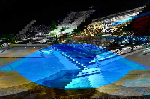 Foto 1 - Villa Gaia With Private Pool