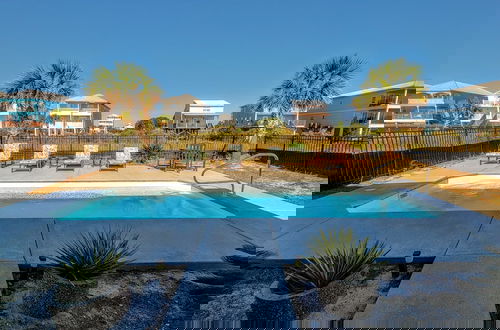 Foto 21 - Beach Home With Private Pool & Beach Access- Sleeps 6