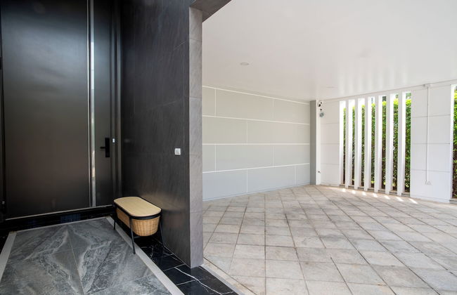Celeste - 8BR Villa with Pool in Phuket - Photo 43