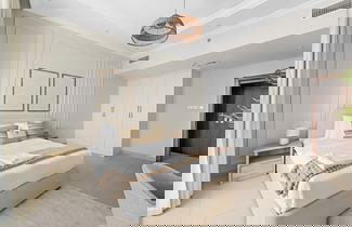 Photo 3 - Silkhaus Reflection Tower