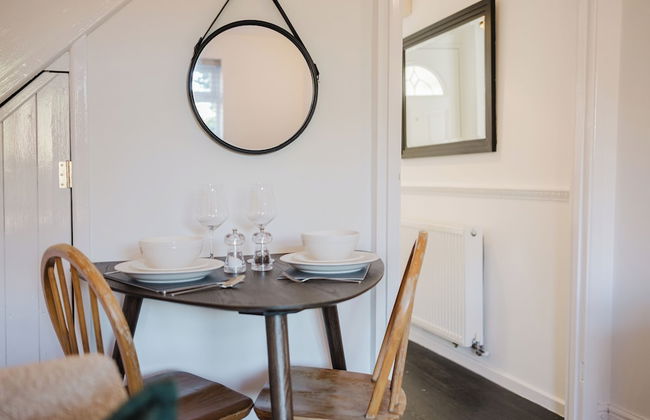 Corner House - Bright 2BD in Cheltenham - Foto 22