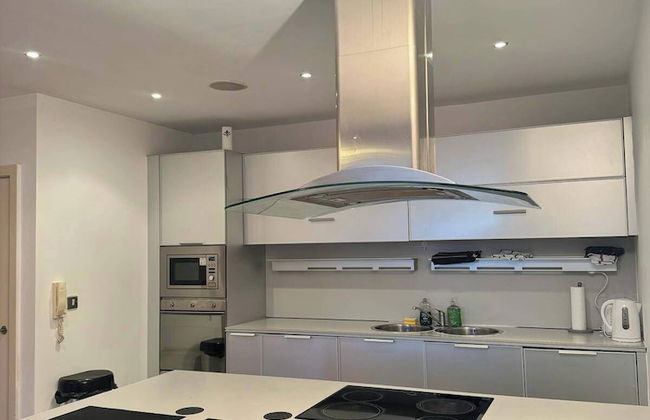 2 Bedrooms - Sleeps 4 - Parking - Petok - Foto 6