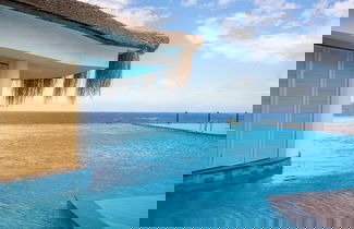 Foto 1 - Luxury Apartment With Pool and Sea View