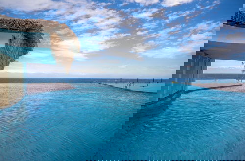 Foto 24 - Luxury Apartment With Pool and Sea View