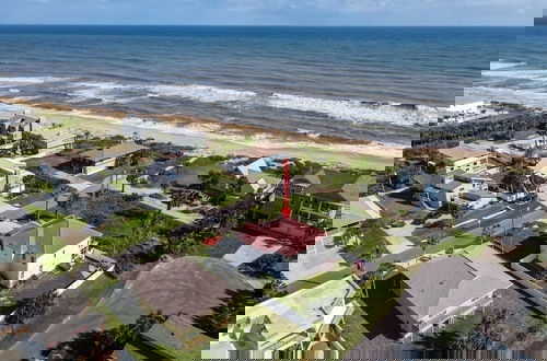 Foto 2 - Ocean View Paradise - Steps Away From the Beach