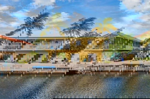 Foto 1 - Beautiful House Located In The Prestigious Neighborhood Of Port Antigua On A Deep, Wide Canal. 4 Bedroom Home by RedAwning