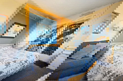 Photo 2 - A Wave From It All Sleeps 4