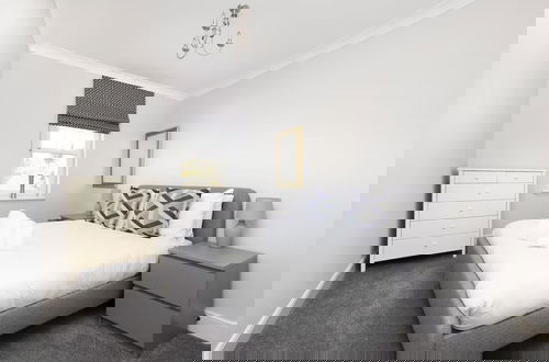 Foto 6 - Modern Flat with Free Parking