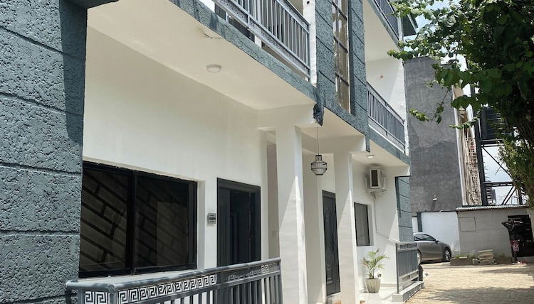 Photo 1 - Duplex 16 Apartments