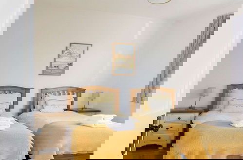 Foto 49 - Charming Seaside Cottage - 5-min Walk to Beach