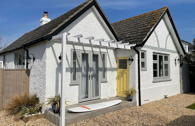 Charming Seaside Cottage - 5-min Walk to Beach - Foto 1