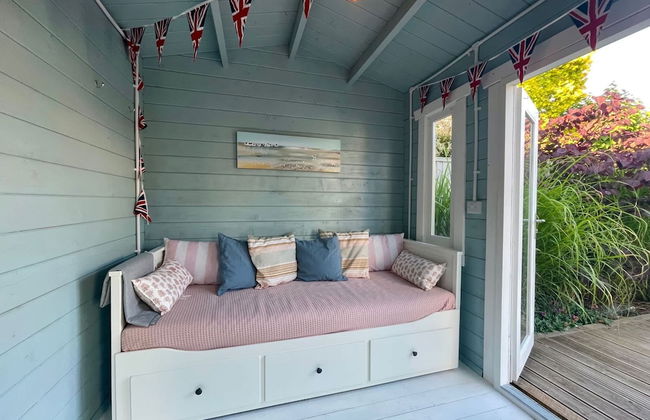 Charming Seaside Cottage - 5-min Walk to Beach - Foto 27