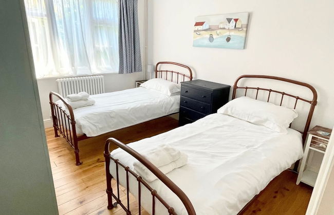 Charming Seaside Cottage - 5-min Walk to Beach - Foto 21
