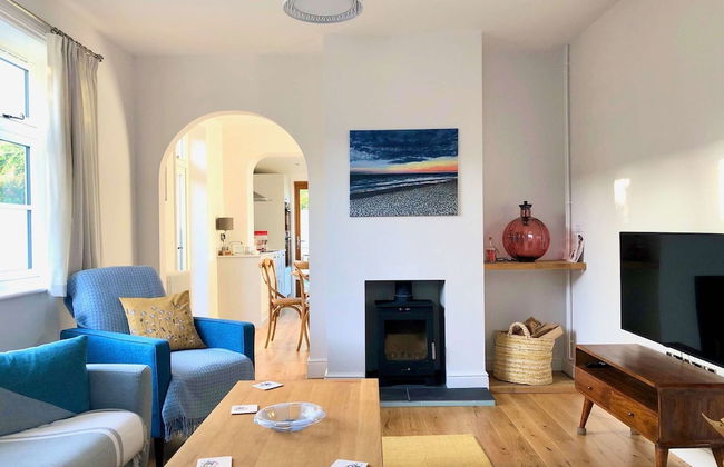 Charming Seaside Cottage - 5-min Walk to Beach - Foto 6