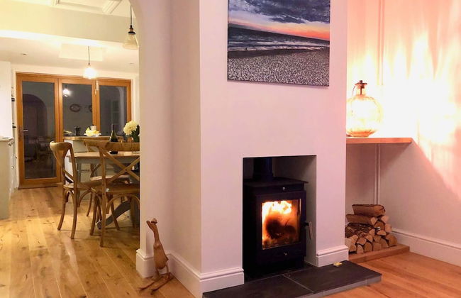 Charming Seaside Cottage - 5-min Walk to Beach - Foto 10