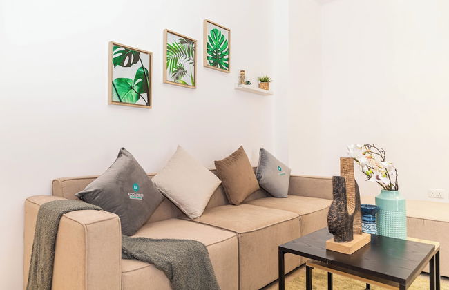 Bloomfields Stylish 1BR in Waters Edge - Photo 7