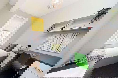 Foto 5 - Classic Room 03 - Louise House Summer Youth Accommodation