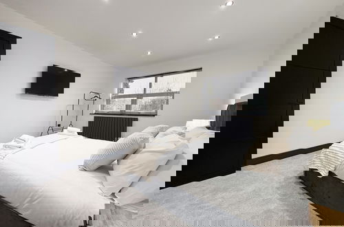 Foto 3 - Santi House