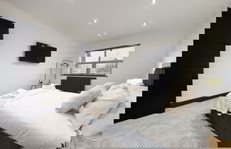 Foto 3 - Santi House