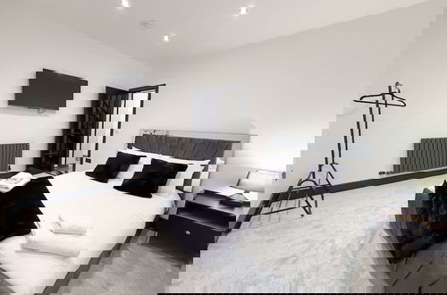 Foto 7 - Santi House