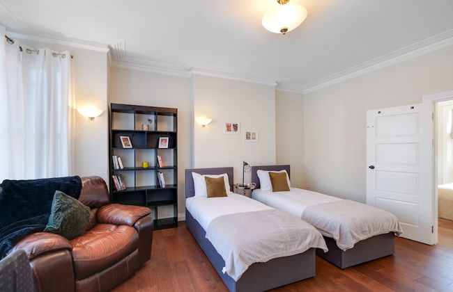 Stunning Edwardian 6 Bedroom Family Home - Foto 12