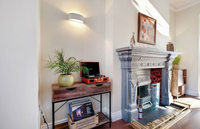 Stunning Edwardian 6 Bedroom Family Home - Foto 17