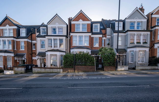 Stunning Edwardian 6 Bedroom Family Home - Foto 27