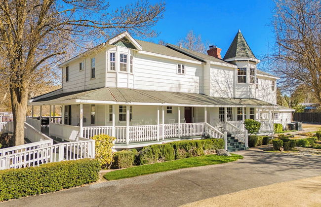 Victorian Manor In Paso Robles Wine Country + Pool, Hot Tub, Firepit, Tennis Court Sleeps 28 - Foto 37