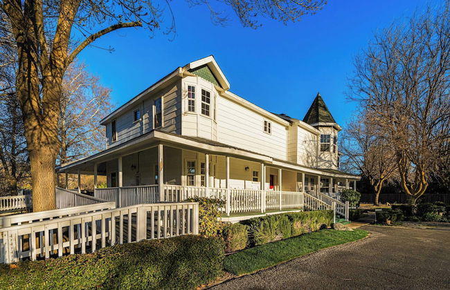 Victorian Manor In Paso Robles Wine Country + Pool, Hot Tub, Firepit, Tennis Court Sleeps 28 - Foto 39