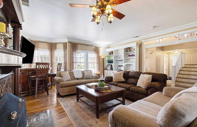 Victorian Manor In Paso Robles Wine Country + Pool, Hot Tub, Firepit, Tennis Court Sleeps 28 - Foto 11