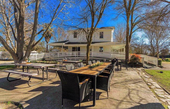Victorian Manor In Paso Robles Wine Country + Pool, Hot Tub, Firepit, Tennis Court Sleeps 28 - Foto 26