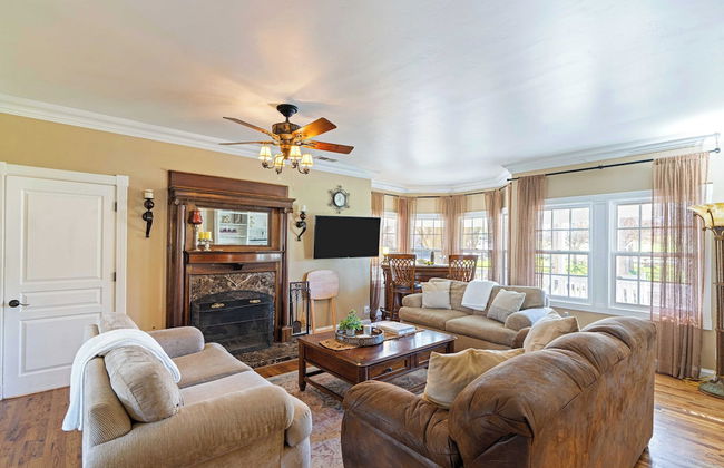 Victorian Manor In Paso Robles Wine Country + Pool, Hot Tub, Firepit, Tennis Court Sleeps 28 - Foto 9