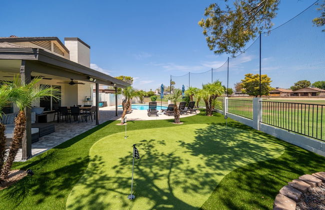 Peoria Oasis on Golf Course Pool Putting Green - Photo 30