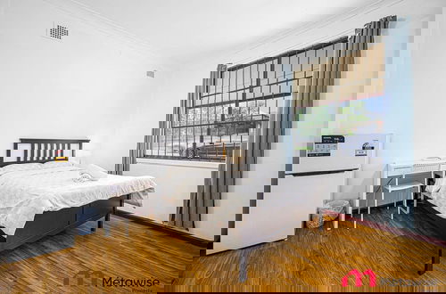 Foto 2 - Metawise/parramatta Cozy Room With Furniture Wifi
