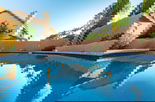 Photo 39 - NEW Paradise Park Heated Pool Spa BBQ