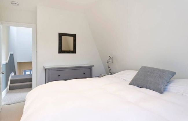 Spacious 4 Bed House, Battersea - Foto 38