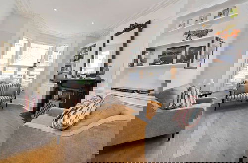 Foto 1 - Spacious 4 Bed House, Battersea