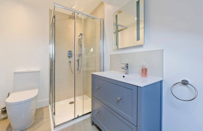 Spacious 4 Bed House, Battersea - Foto 35