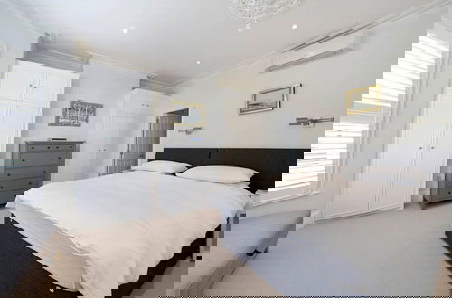 Foto 3 - Spacious 4 Bed House, Battersea