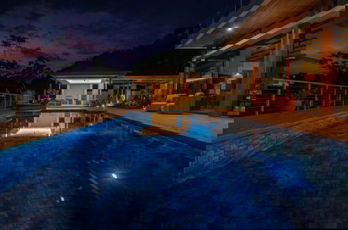 Foto 6 - Casa Bella Vina Luxury Villa Near Beach Town