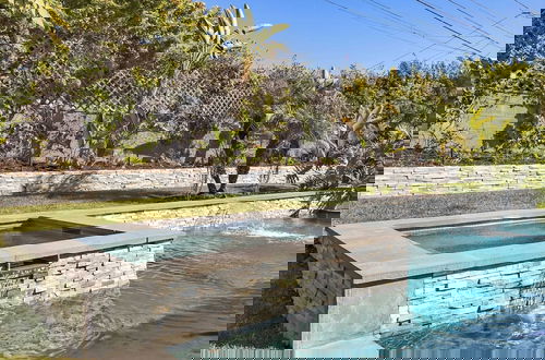 Foto 33 - Luxury Oasis w/ Pool + Hot Tub, Fire Pit, Pool Table Flight Ave by Avantstay